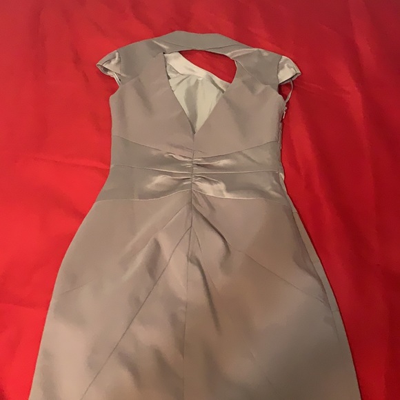 Gorgeous Karen Millen Dress | Greyish Purple | size 4 (fits like a size 0 -2) - Picture 4 of 6